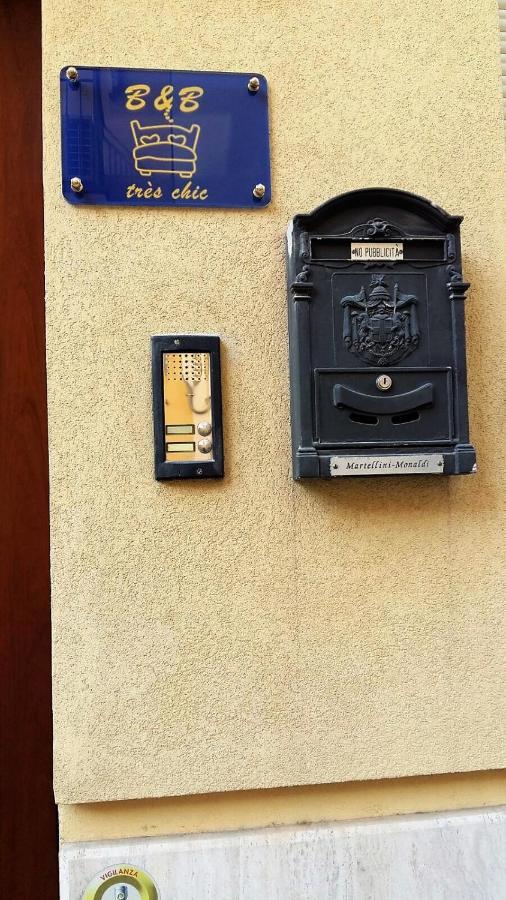 Tres Chic Bed and Breakfast Civitanova Marche Buitenkant foto