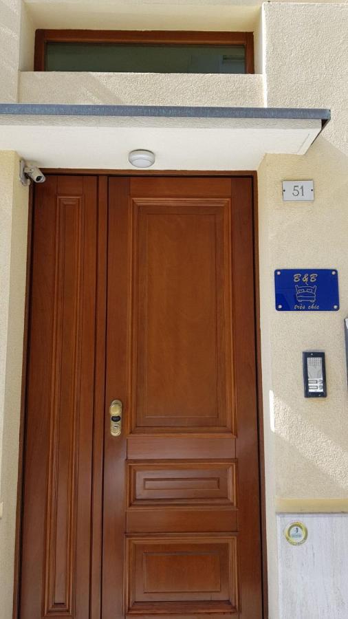 Tres Chic Bed and Breakfast Civitanova Marche Buitenkant foto