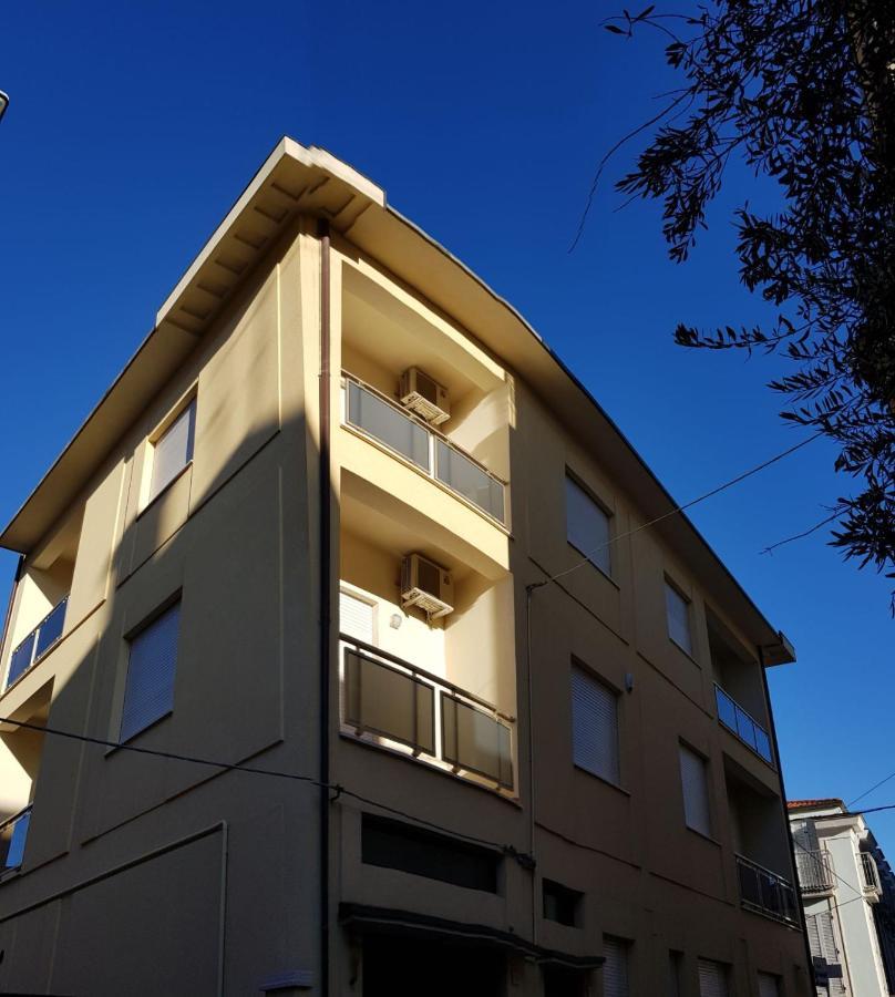 Tres Chic Bed and Breakfast Civitanova Marche Buitenkant foto