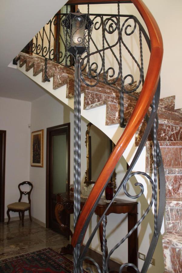 Tres Chic Bed and Breakfast Civitanova Marche Buitenkant foto