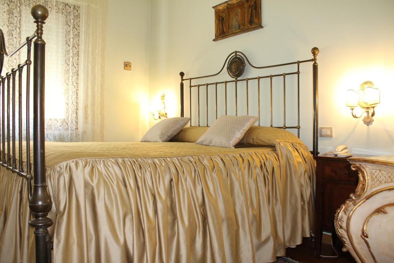 Tres Chic Bed and Breakfast Civitanova Marche Buitenkant foto